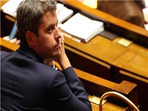 فرانسه قانون تاریخی تصویب کرد: ممنوعیت شبکههای اجتماعی برای زیر 15 سال — ماکرون: «قدم بزرگی برای نجات نوجوانان»