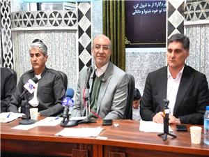 استاندار کرمانشاه: شيعه، اهلسنت و اهلحق استان در جشن انقلاب يکصدا بودند