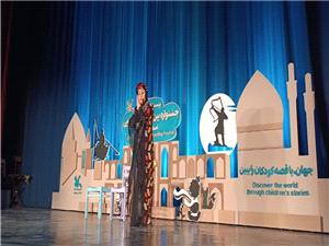 دو قصهگو از کرمانشاه «برگزیده کشوری» در بیستوهفتمین جشنواره بینالمللی قصهگویی شدند