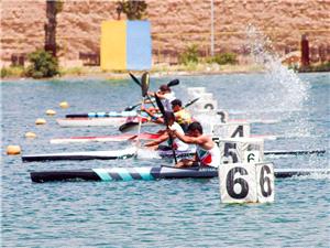 آغاز لیگ آبهای آرام ایران در دریاچه آزادی