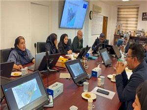 بازديد ميداني و بررسي روند پيشرفت طرح «طراحي محور ساحلي تا برکه دريا دولت» در بندر کنگ