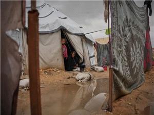 Countries demand Israel lift Gaza aid restrictions as Palestinians suffer