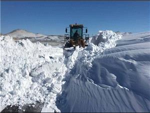 بارش نزديک به 5 متر برف در گردنههاي بانه کردستان
