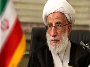 آیتالله جنتی: مقام معظم رهبری سدی در برابر زیادهخواهی دشمنان است