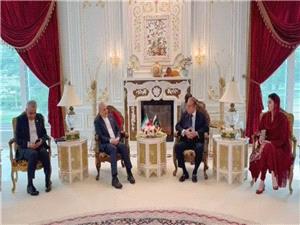 ديدار و گفت و گو سفير ايران با مقامهاي پاکستان درباره تحولات منطقه