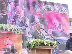 ملت ایران هرگز از تهدید نمیترسد