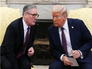 رایزنی نخستوزیر انگلیس و ترامپ درباره مذاکرات ایران