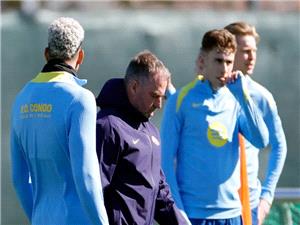 فلیک یضبط غرفه ملابس برشلونه بغرامات فلکیه