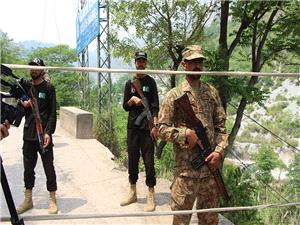 مسؤول باکستانی: لا مکان لضبط النفس .. سنرد على أفغانستان