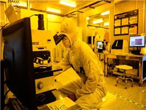 Reversal of tech tide: The Korea Herald