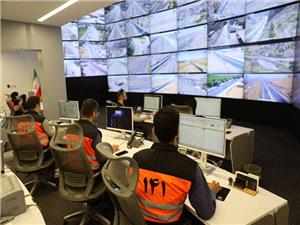 ترافيک سنگين در آزادراه کرج-قزوين/بارش برف و باران در جادههاي 4 استان