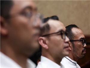 Indonesia court jails ex-CEOs of Pertamina units in graft case