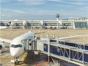 مطار میونخ ولوفتهانزا یعتذران بعد قضاء 600 راکب اللیل على متن الطائرات بسبب سوء الاحوال الجویه