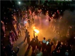 Protests persist at Iranian colleges and raise tensions as US military threat looms