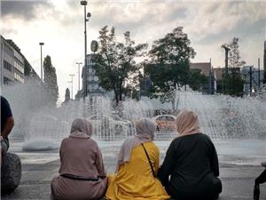 فرنسا تمنع کتاب "أنا المسلمه الشابه" وتفتح تحقیقا قضائیا