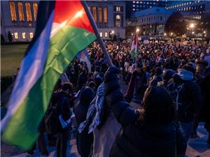 وزیر الدفاع الأمریکی یعلن عن إجراءات ضد جامعات ساندت فلسطین